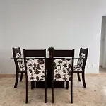 Apto Pitangueiras Com Wifi, Garagem, Roupas De Cama E Banho
