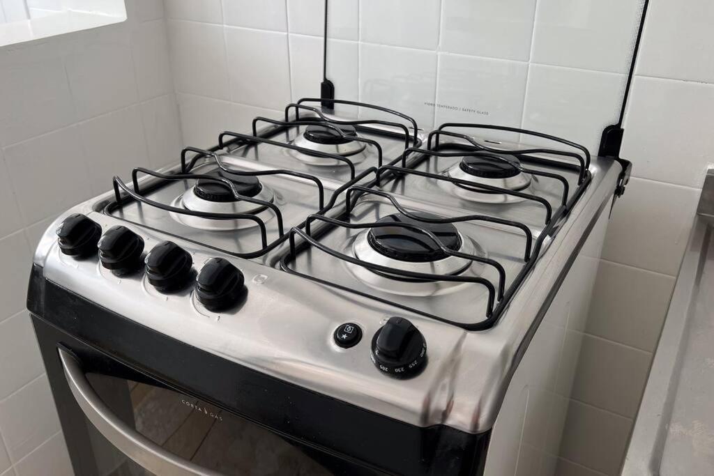 Apto Pitangueiras Com Wifi, Garagem, Roupas De Cama E Banho